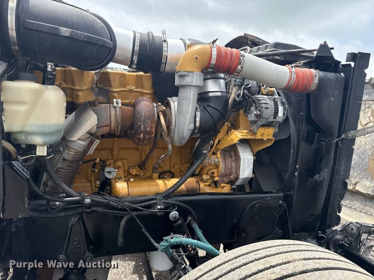 image for item EG5925 1996 Peterbilt 378 dump truck