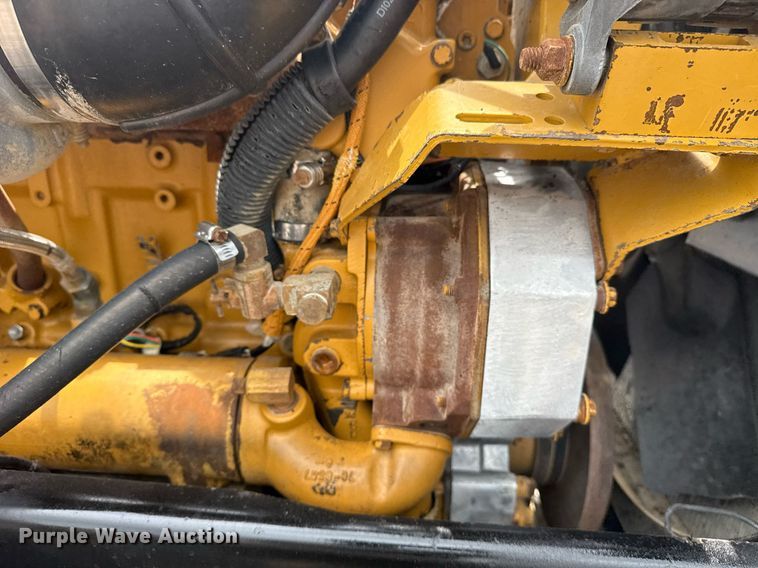 image for item EG5925 1996 Peterbilt 378 dump truck