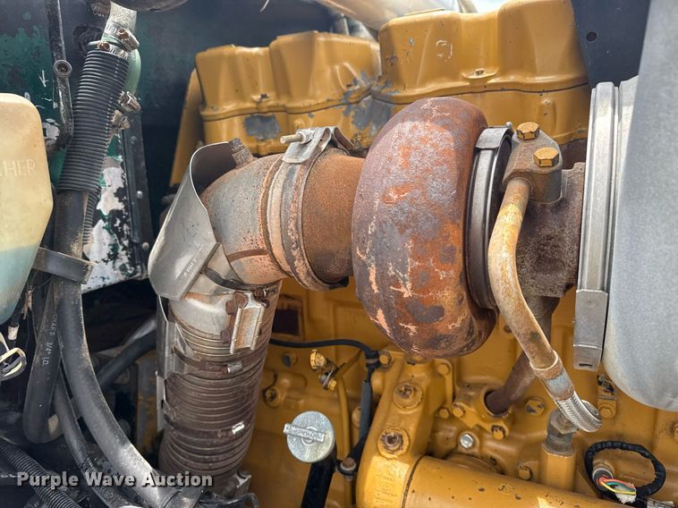 image for item EG5925 1996 Peterbilt 378 dump truck