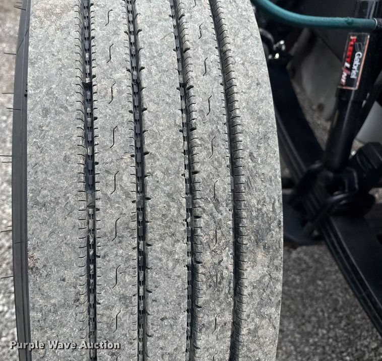 image for item EG5925 1996 Peterbilt 378 dump truck