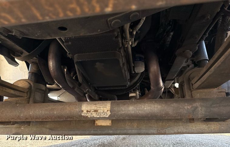 image for item EG5945 2005 GMC C5500 bucket truck