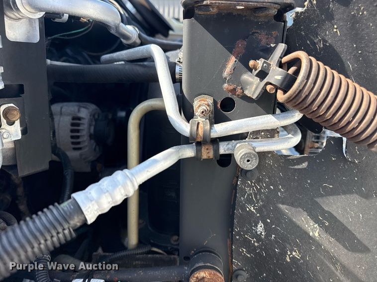 image for item EG5945 2005 GMC C5500 bucket truck