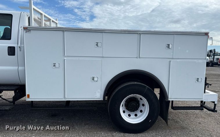 image for item EG5957 2009 Ford F750 Super Duty Crew Cab utility / service truck