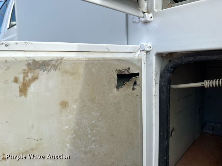 image for item EG5957 2009 Ford F750 Super Duty Crew Cab utility / service truck