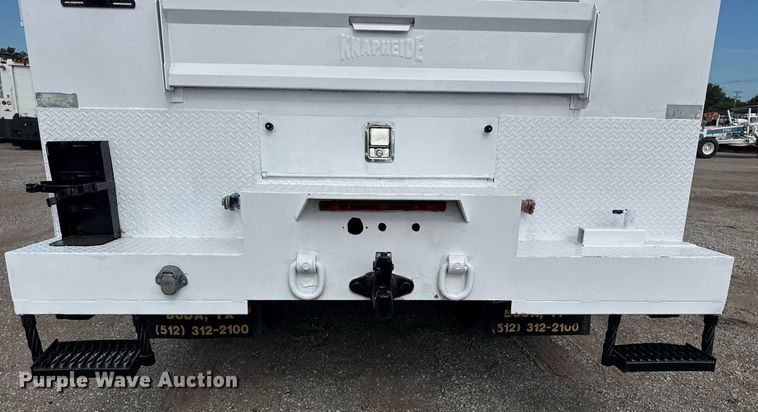 image for item EG5957 2009 Ford F750 Super Duty Crew Cab utility / service truck