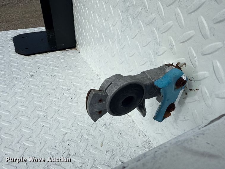 image for item EG5957 2009 Ford F750 Super Duty Crew Cab utility / service truck