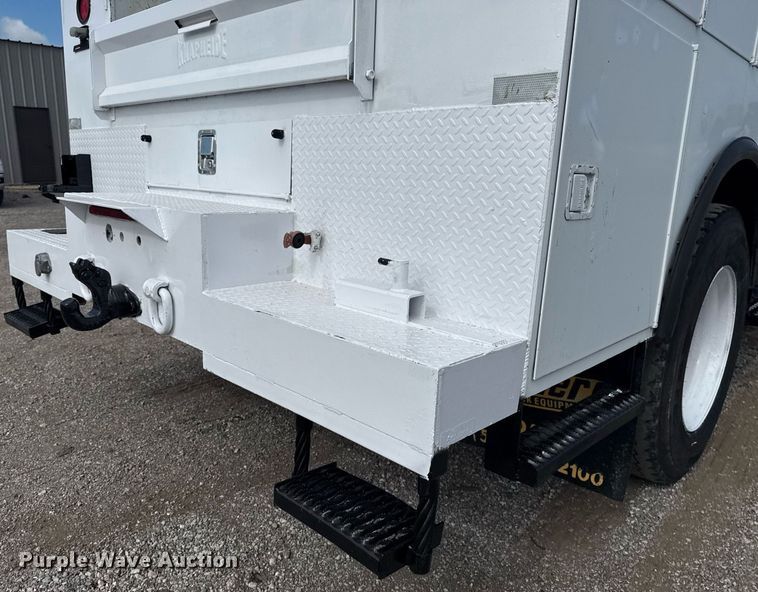 image for item EG5957 2009 Ford F750 Super Duty Crew Cab utility / service truck