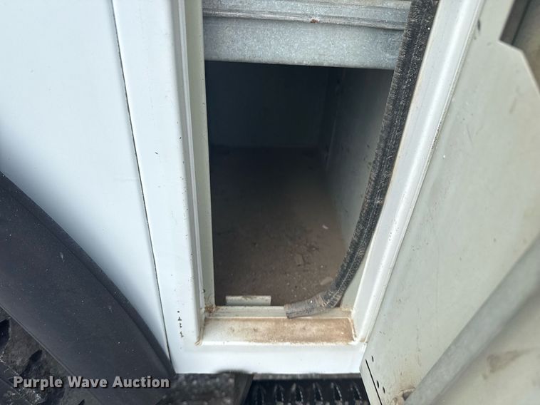 image for item EG5957 2009 Ford F750 Super Duty Crew Cab utility / service truck