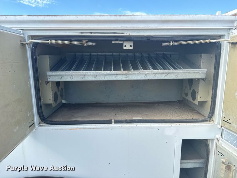 image for item EG5957 2009 Ford F750 Super Duty Crew Cab utility / service truck