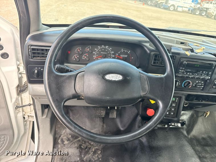 image for item EG5957 2009 Ford F750 Super Duty Crew Cab utility / service truck