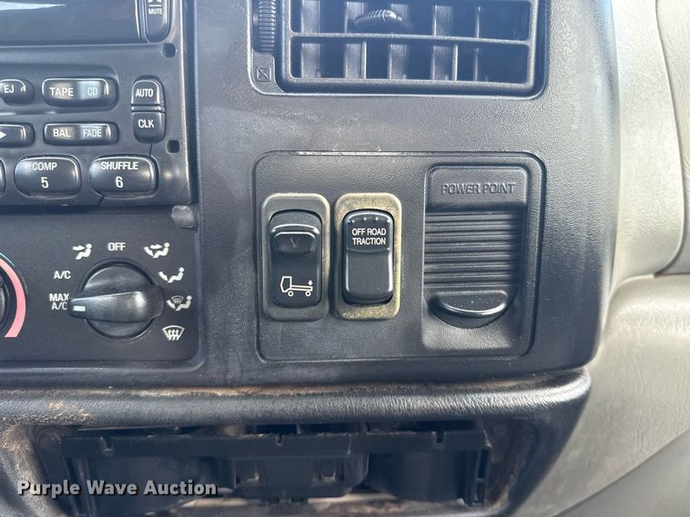 image for item EG5957 2009 Ford F750 Super Duty Crew Cab utility / service truck