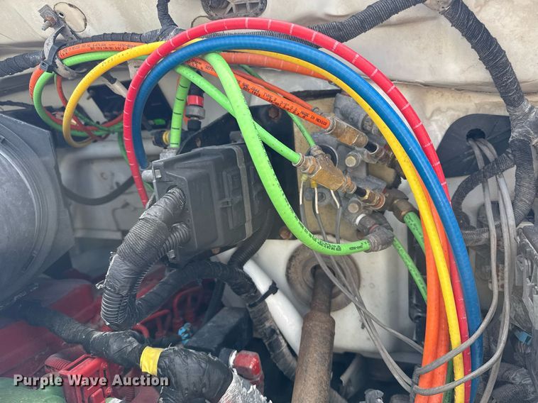 image for item EG5957 2009 Ford F750 Super Duty Crew Cab utility / service truck