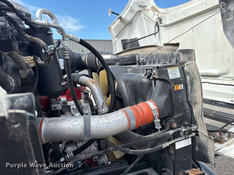 image for item EG5957 2009 Ford F750 Super Duty Crew Cab utility / service truck