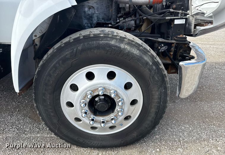 image for item EG5957 2009 Ford F750 Super Duty Crew Cab utility / service truck