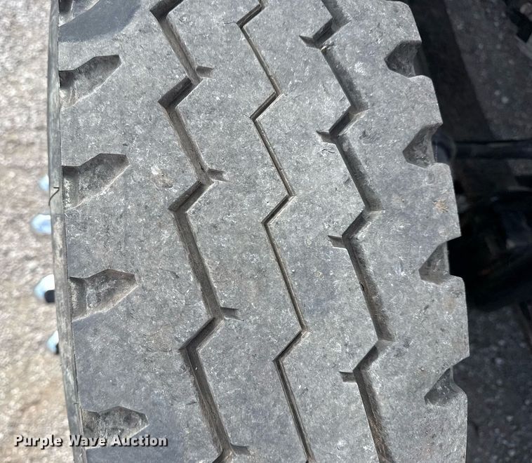 image for item EG5957 2009 Ford F750 Super Duty Crew Cab utility / service truck