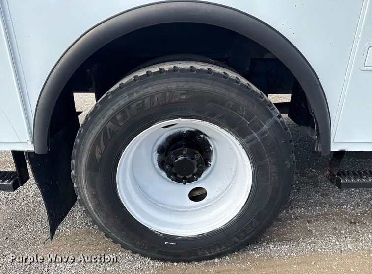 image for item EG5957 2009 Ford F750 Super Duty Crew Cab utility / service truck