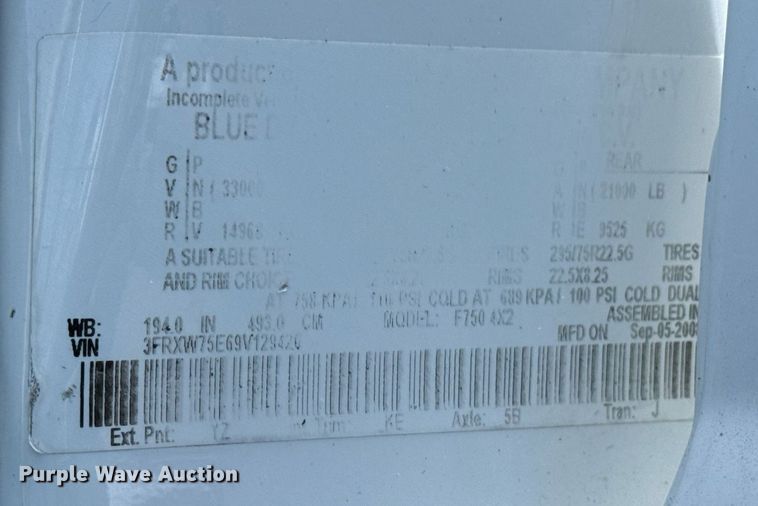 image for item EG5957 2009 Ford F750 Super Duty Crew Cab utility / service truck