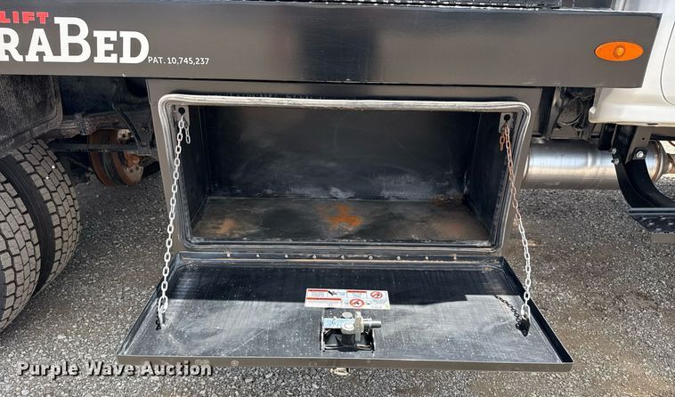 image for item EG5964 2022 Chevrolet Silverado 5500HD reel truck 