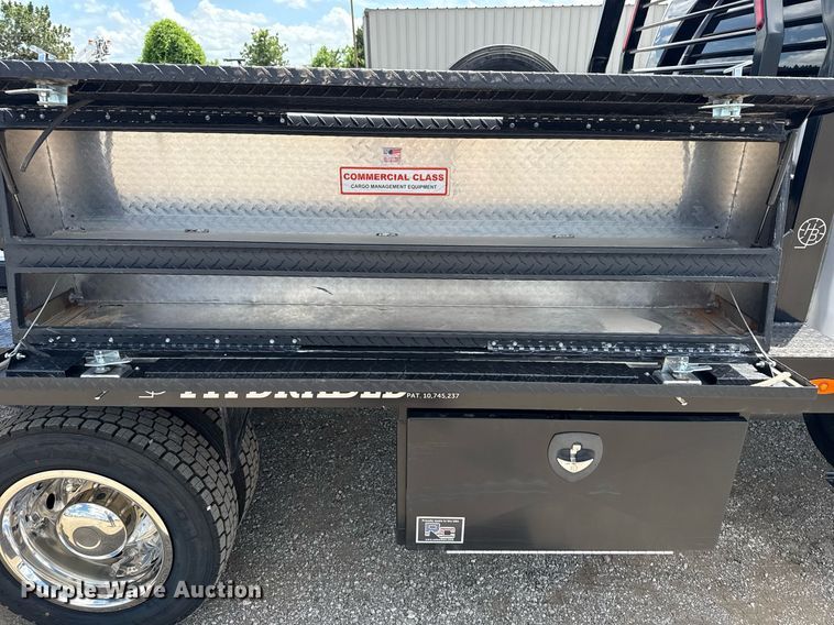 image for item EG5964 2022 Chevrolet Silverado 5500HD reel truck 