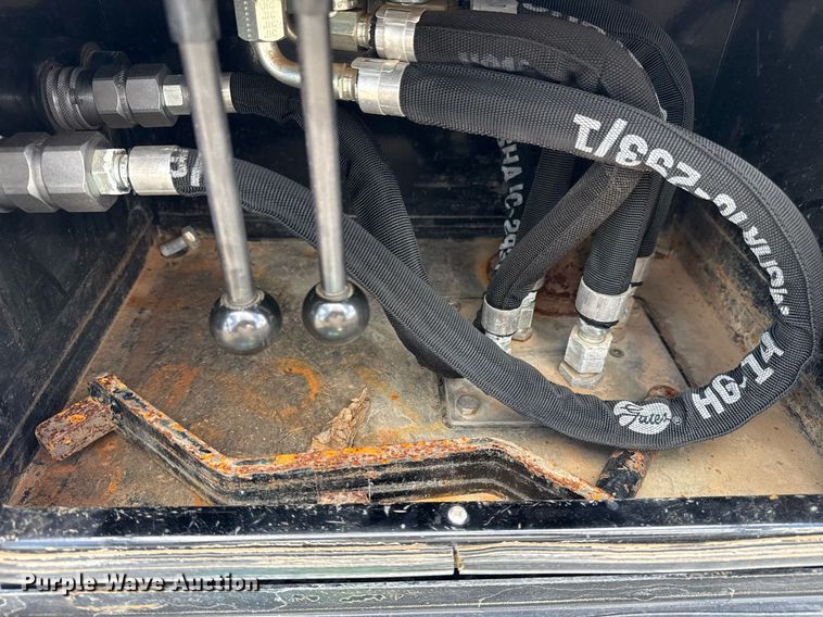 image for item EG5964 2022 Chevrolet Silverado 5500HD reel truck 