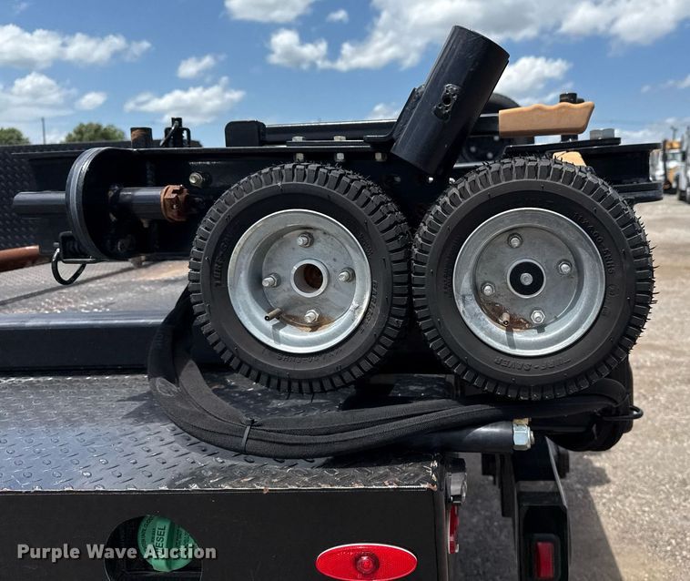 image for item EG5964 2022 Chevrolet Silverado 5500HD reel truck 