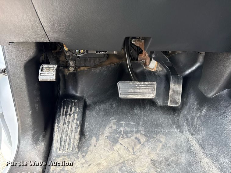 image for item EG5964 2022 Chevrolet Silverado 5500HD reel truck 