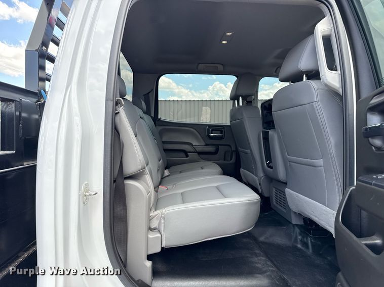 image for item EG5964 2022 Chevrolet Silverado 5500HD reel truck 