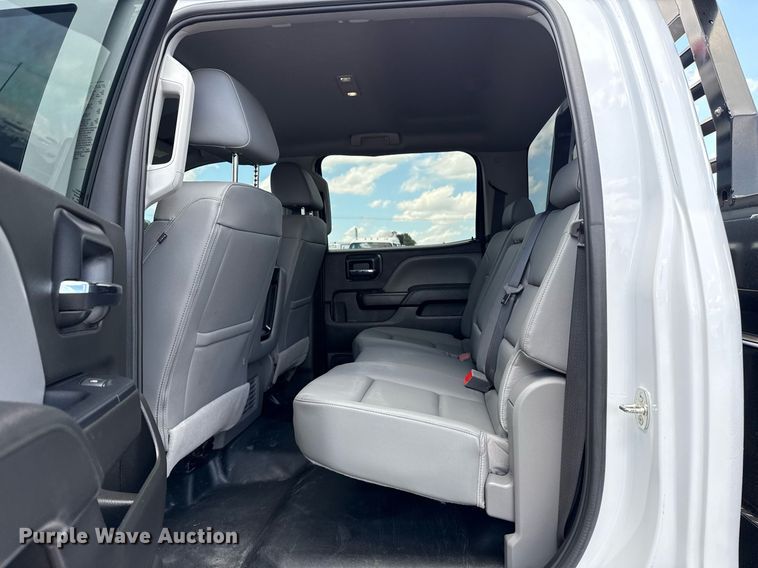 image for item EG5964 2022 Chevrolet Silverado 5500HD reel truck 