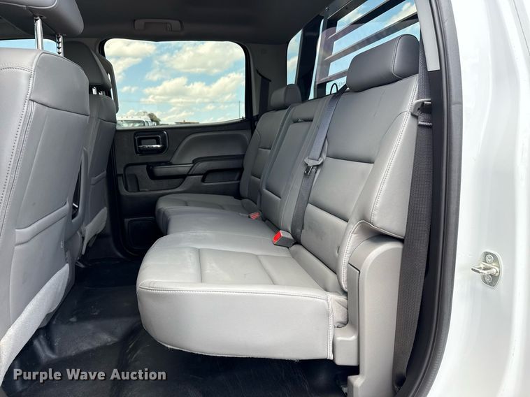 image for item EG5964 2022 Chevrolet Silverado 5500HD reel truck 