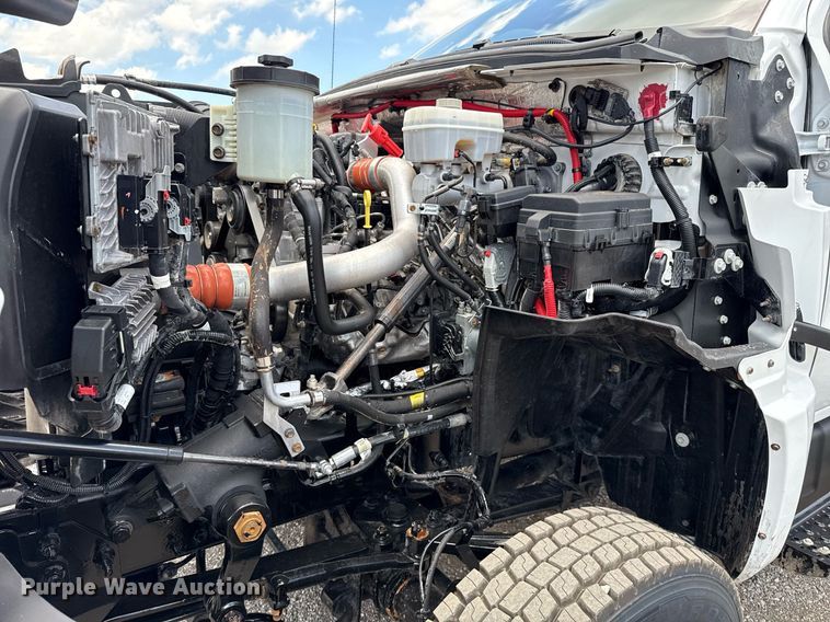 image for item EG5964 2022 Chevrolet Silverado 5500HD reel truck 