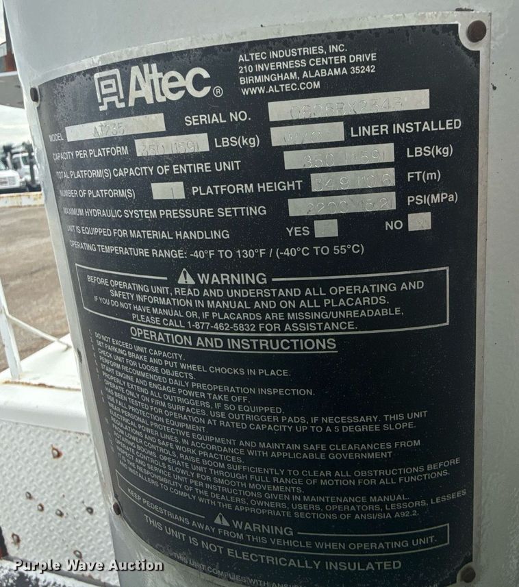 image for item EG5968 2005 GMC C4500 bucket truck