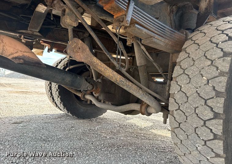 image for item EG5968 2005 GMC C4500 bucket truck