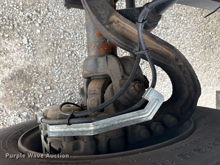 image for item EG5968 2005 GMC C4500 bucket truck