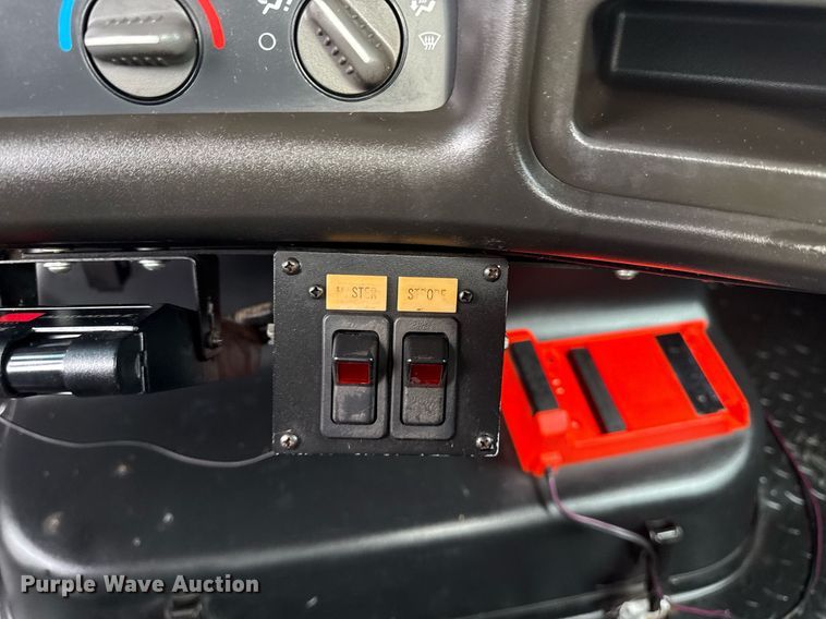 image for item EG5968 2005 GMC C4500 bucket truck