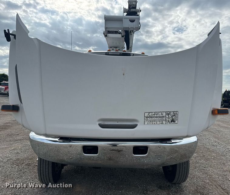 image for item EG5968 2005 GMC C4500 bucket truck