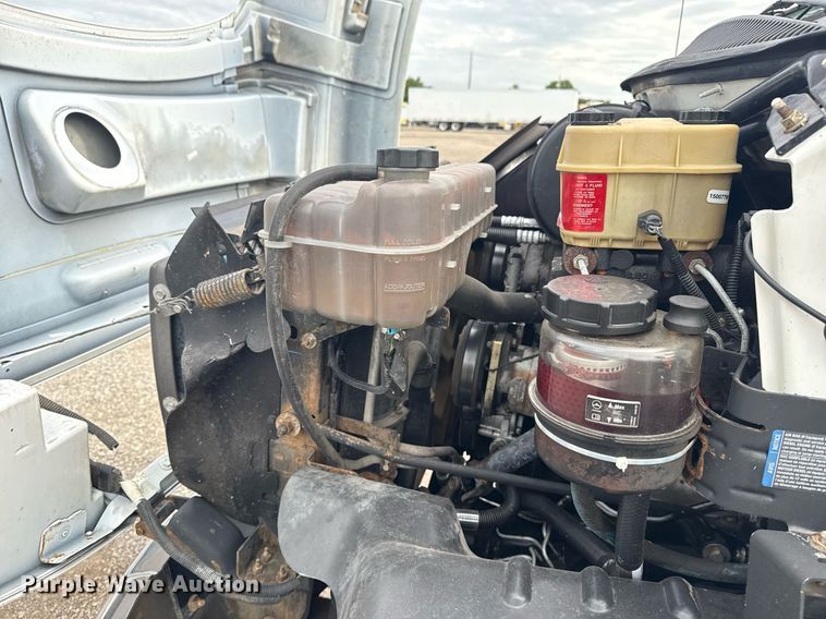 image for item EG5968 2005 GMC C4500 bucket truck