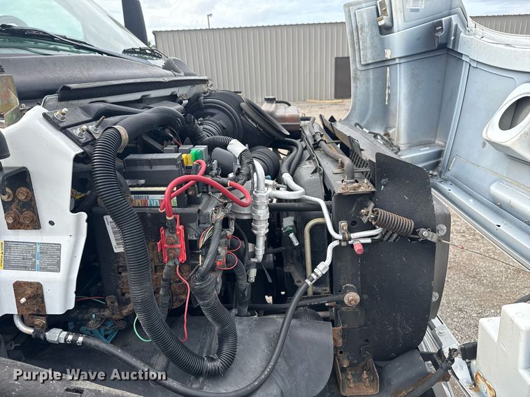 image for item EG5968 2005 GMC C4500 bucket truck