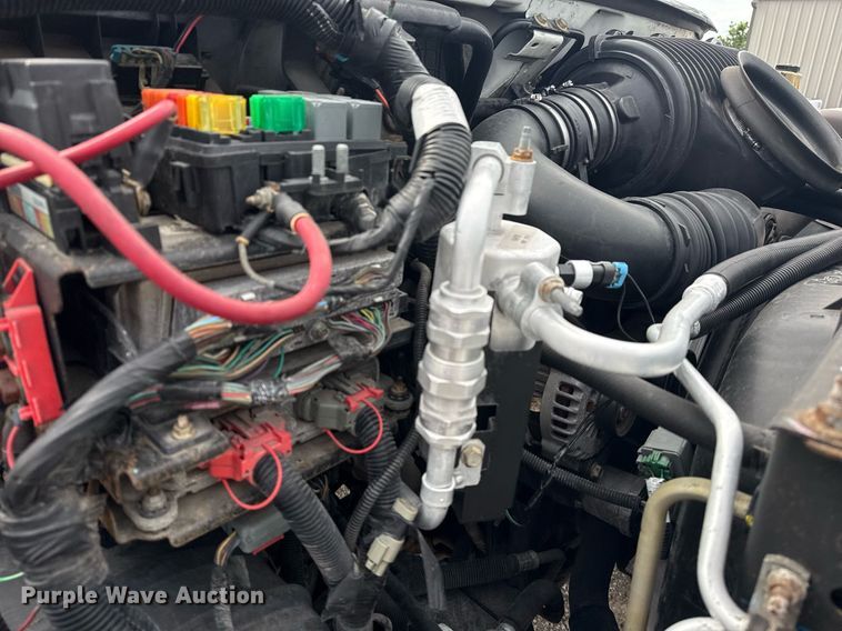 image for item EG5968 2005 GMC C4500 bucket truck