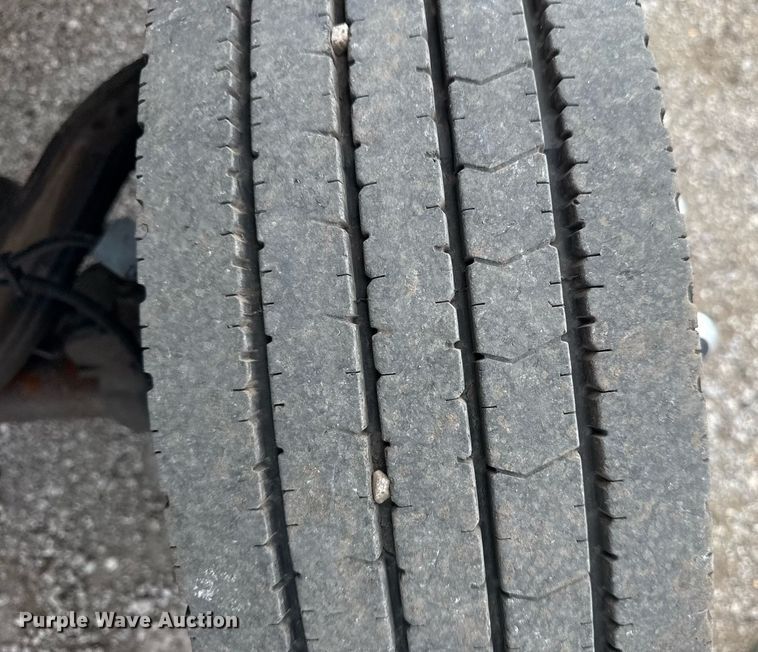 image for item EG5968 2005 GMC C4500 bucket truck