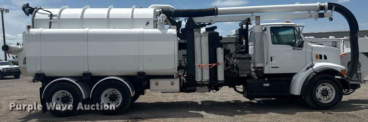 image for item EG5973 2002 Sterling L9500 sewer jetter truck