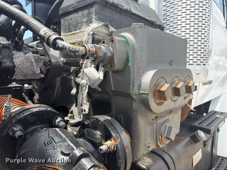 image for item EG5973 2002 Sterling L9500 sewer jetter truck