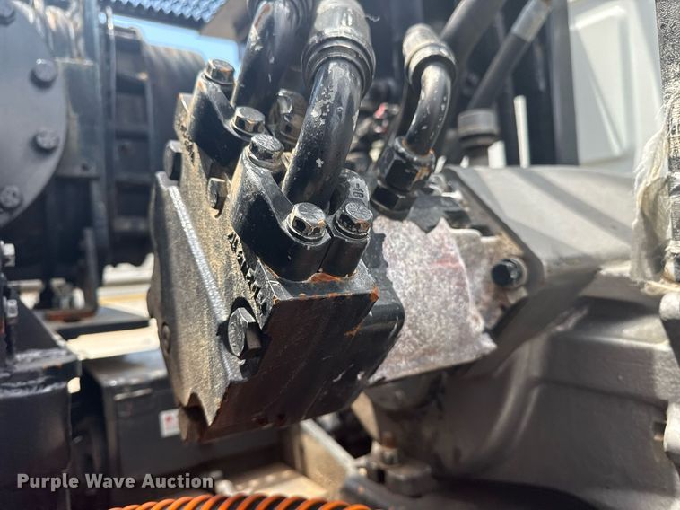 image for item EG5973 2002 Sterling L9500 sewer jetter truck