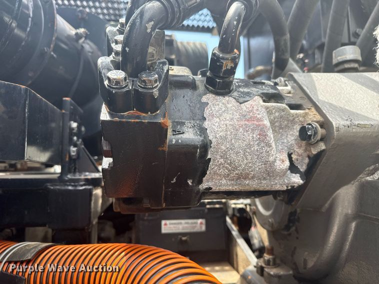 image for item EG5973 2002 Sterling L9500 sewer jetter truck