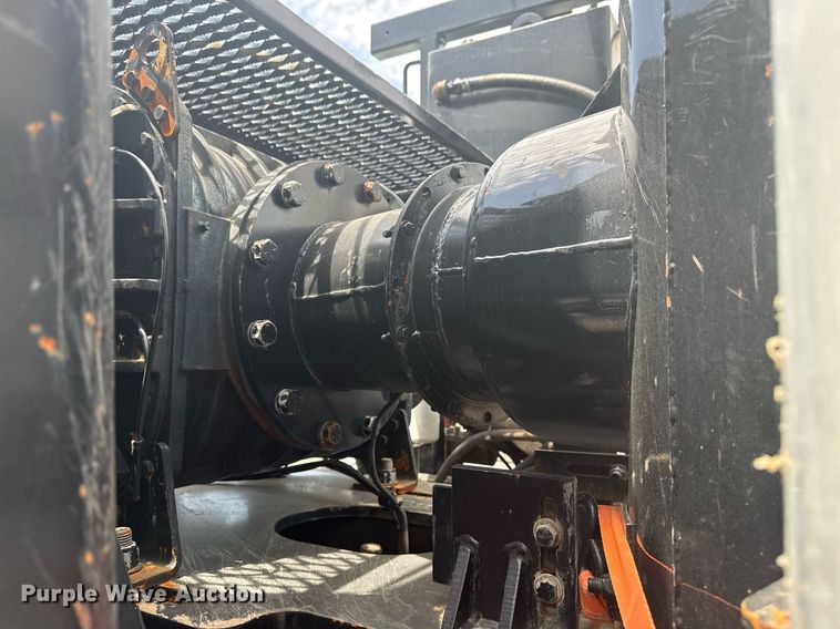 image for item EG5973 2002 Sterling L9500 sewer jetter truck