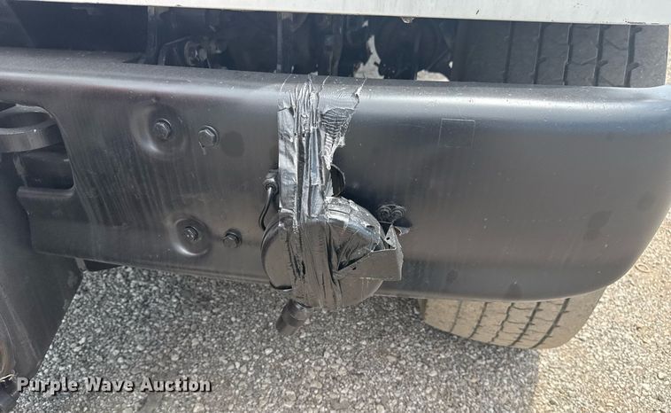 image for item EG5973 2002 Sterling L9500 sewer jetter truck