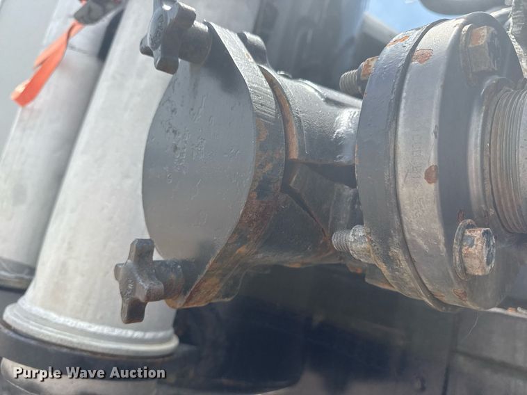 image for item EG5973 2002 Sterling L9500 sewer jetter truck