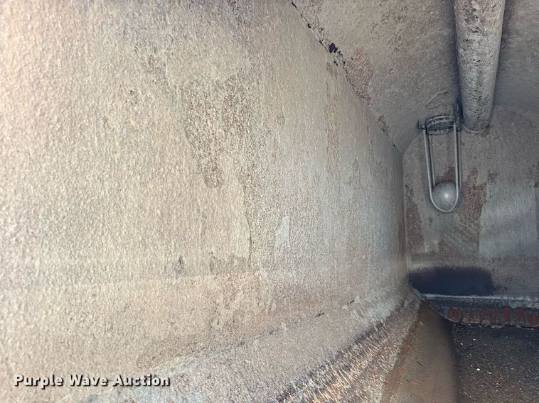 image for item EG5973 2002 Sterling L9500 sewer jetter truck