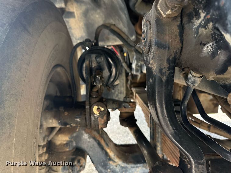 image for item EG5973 2002 Sterling L9500 sewer jetter truck