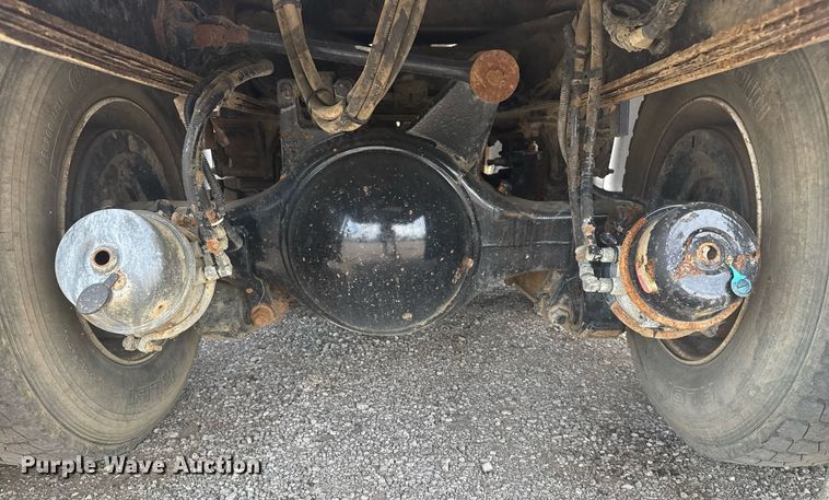 image for item EG5973 2002 Sterling L9500 sewer jetter truck