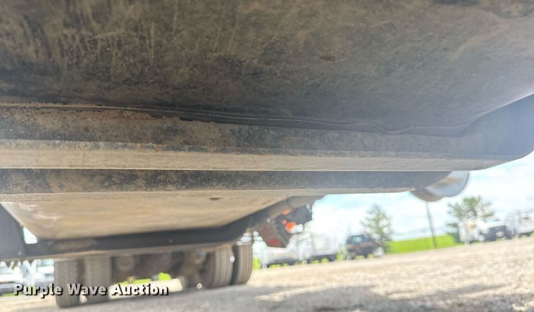 image for item EG5973 2002 Sterling L9500 sewer jetter truck